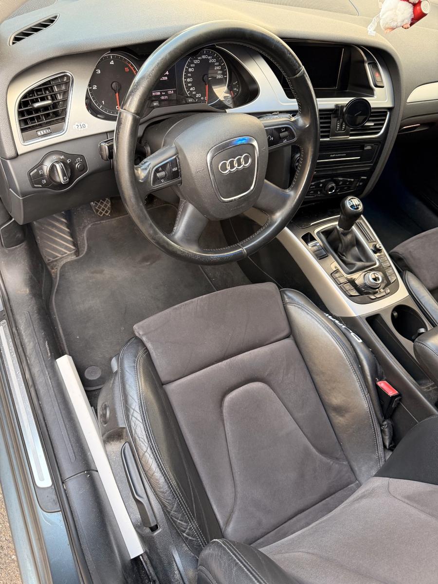 Audi Quattro 2011 — photo 9