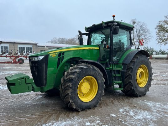 John Deere 8335R PowrShift