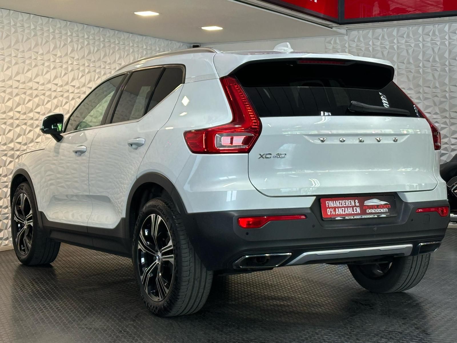 VOLVO XC40 2.0 D4 INSCRIPTION AWD LED#ACC#NAV#LH#VIRTU - Image 5