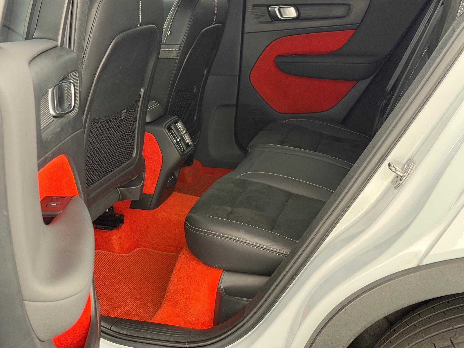 Volvo XC40 T3*R DESIGN*LED-R.KAM-APP-SHZ-LHZ-ACC-WLAN, миниатюра 25