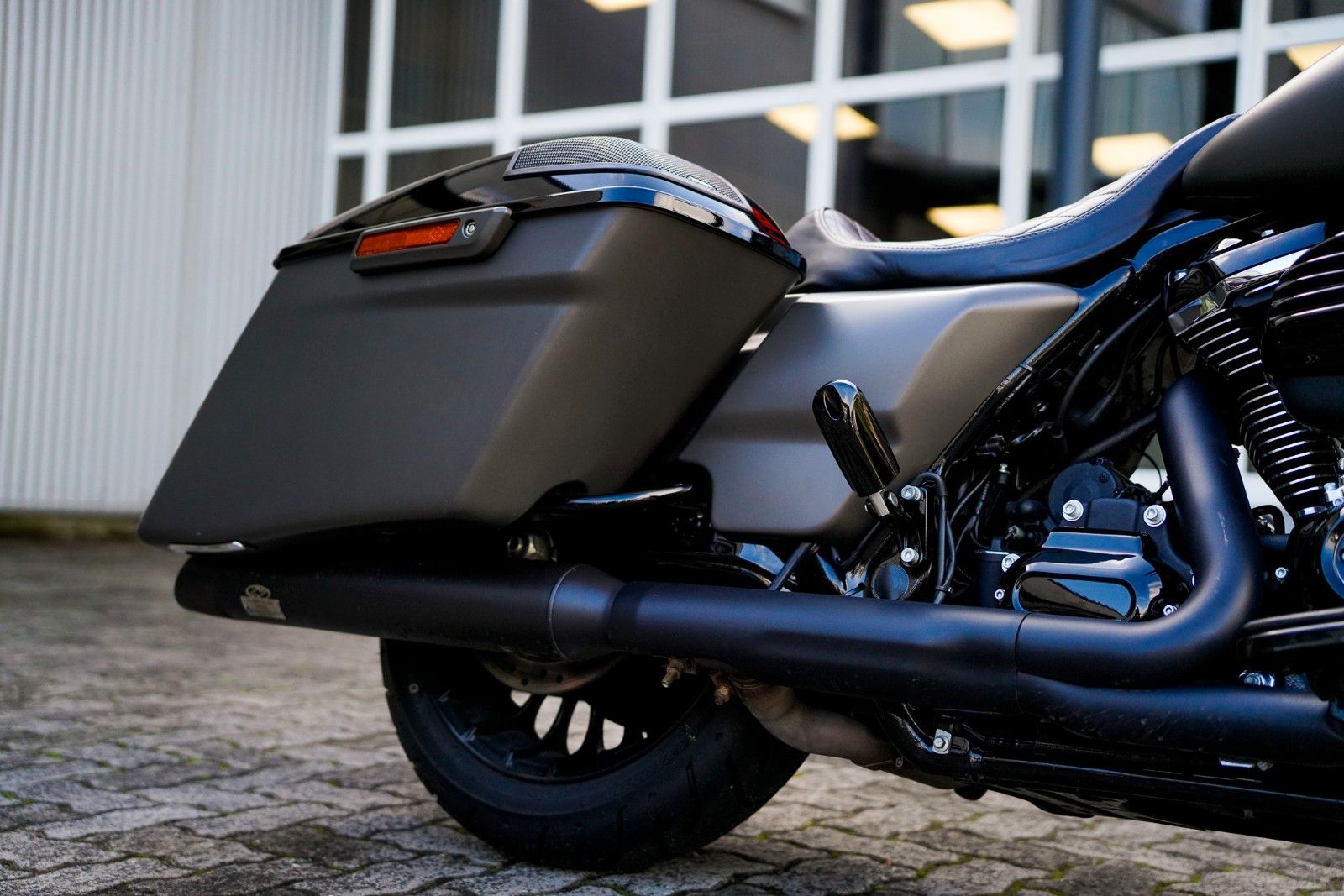 Fahrzeugabbildung Harley-Davidson FLHRXS ROAD KING SPECIAL 107 CUI - JEKILL&HYDE -