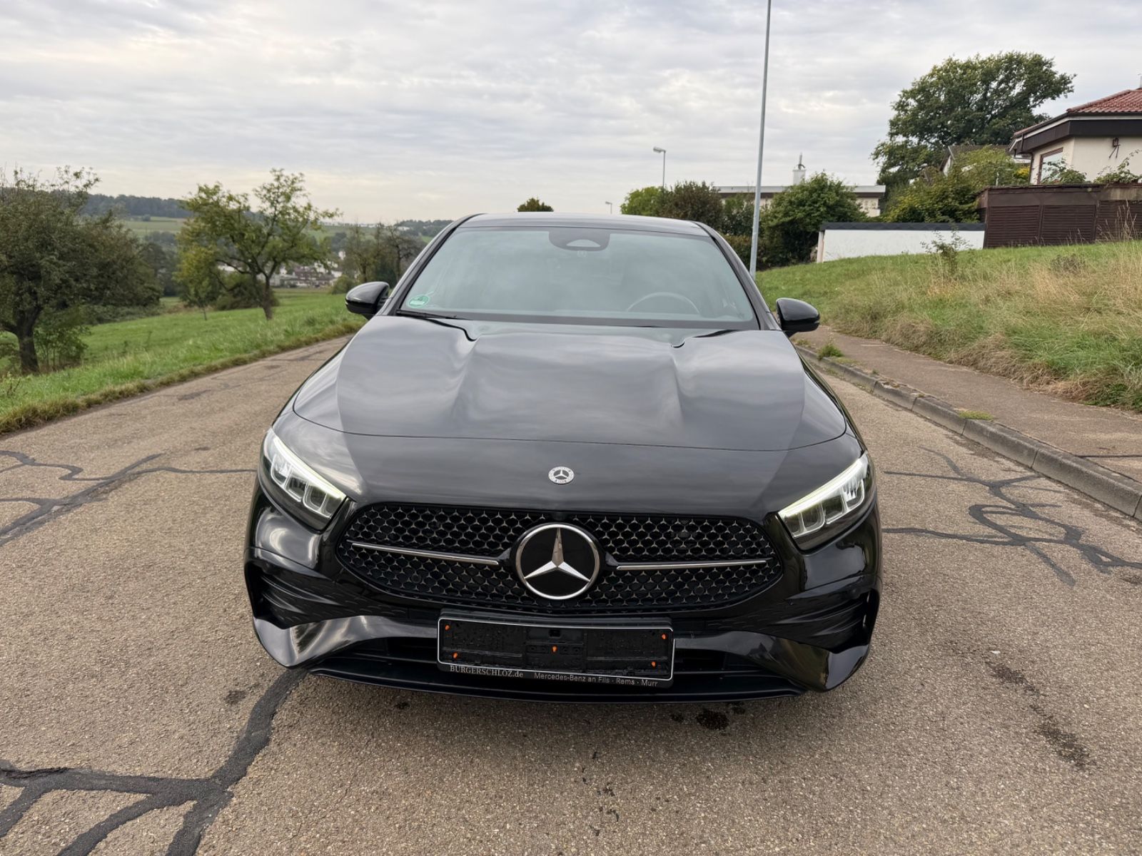 Mercedes-Benz A 180 AMG LINE LED KAMERA 19 ZOLL AMBIENTE NIGHT foto 2