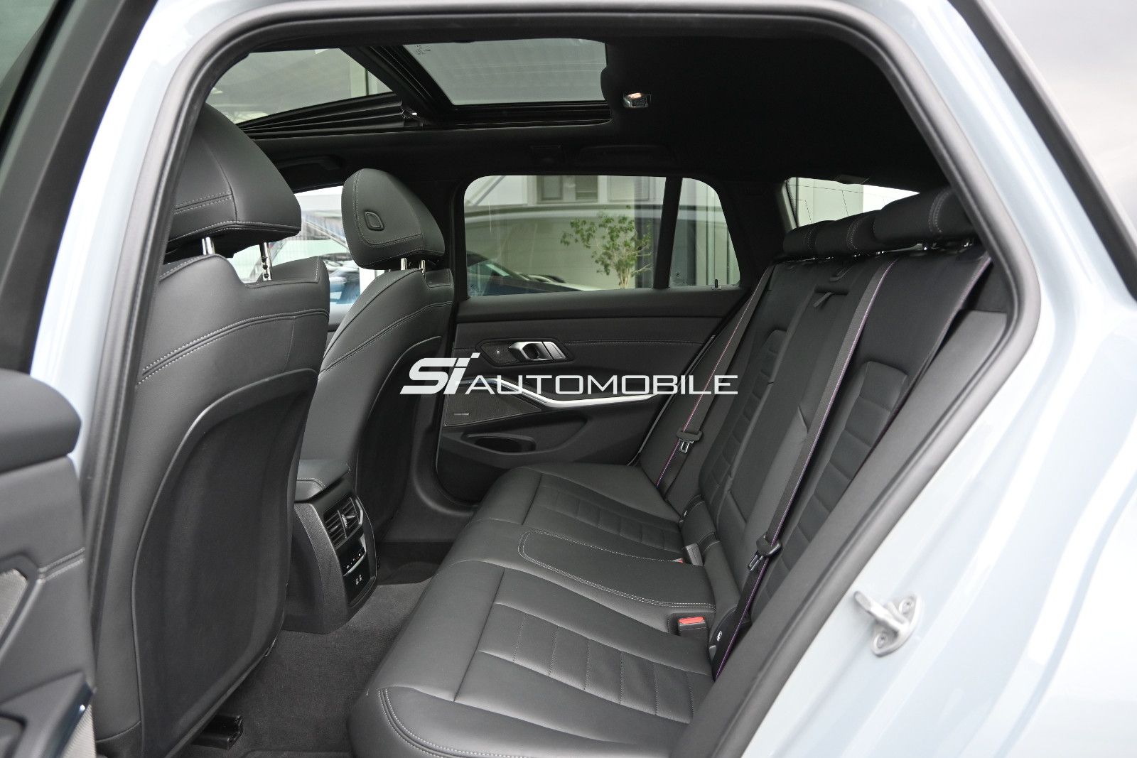 Fahrzeugabbildung BMW 320d xDr. Touring LCI M-Sport Pro °ACC°LEDER°H/K