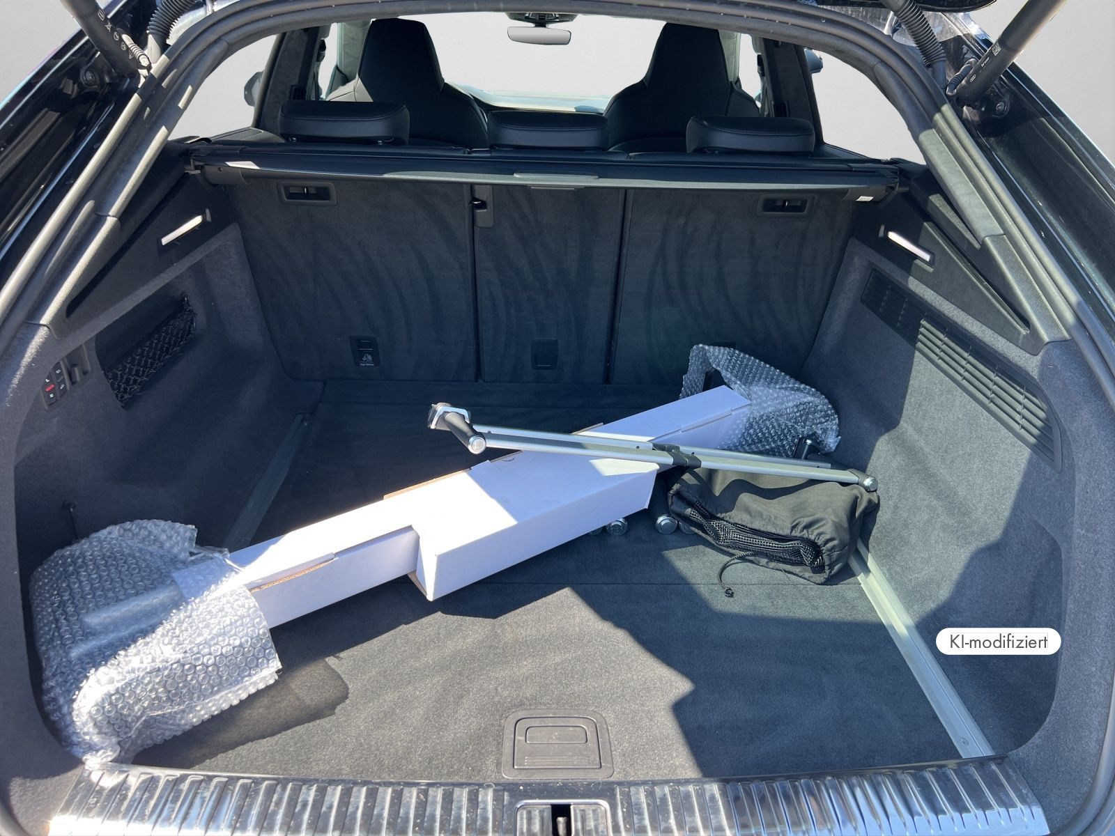 Audi RSQ8 - Bild 15
