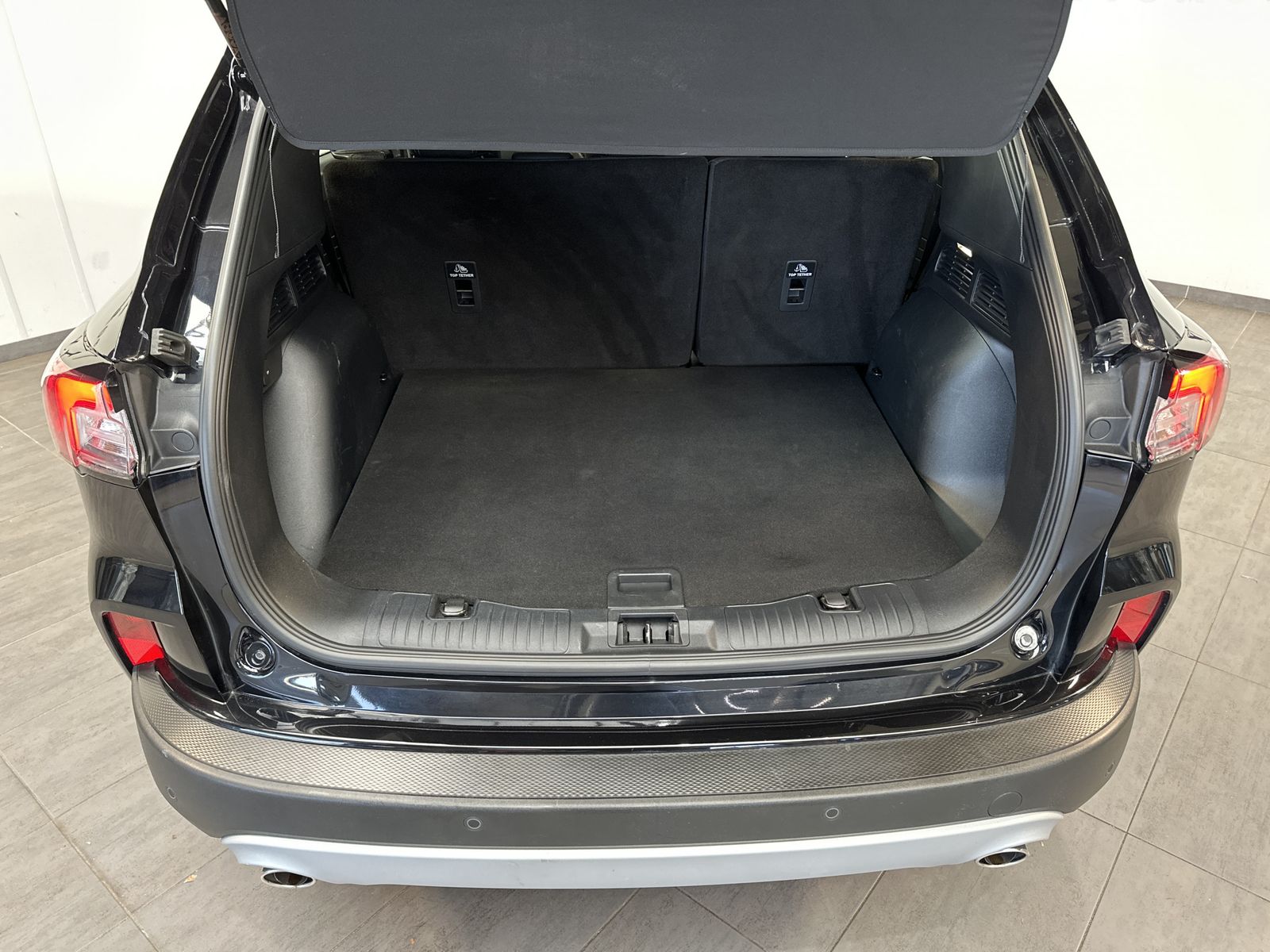 Fahrzeugabbildung Ford Kuga 2.5 Duratec PHEV Titanium NAV+LED+ACC+KAM