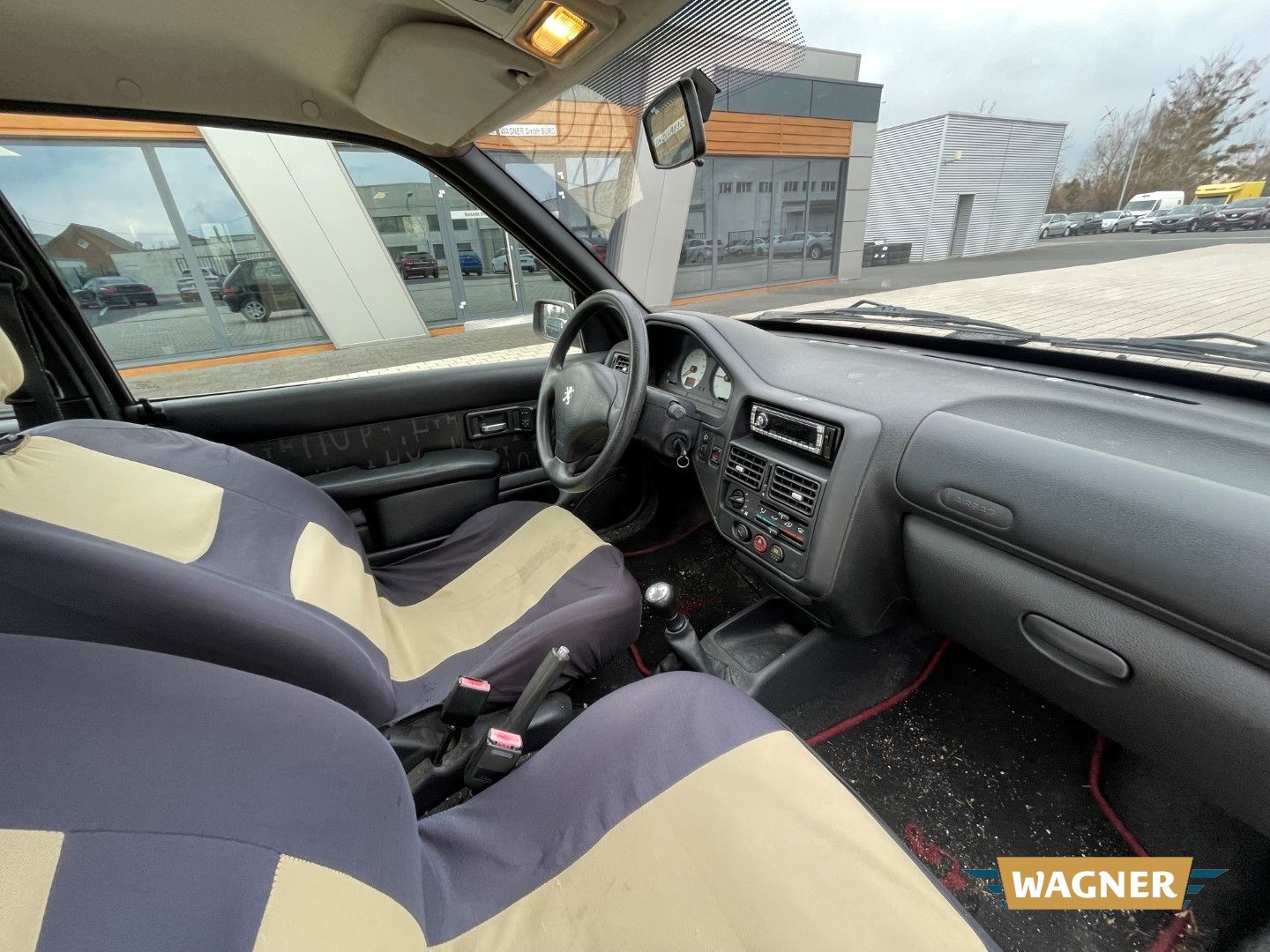 Fahrzeugabbildung Peugeot 106 Style 1.1 Radio Alufelgen Airbag