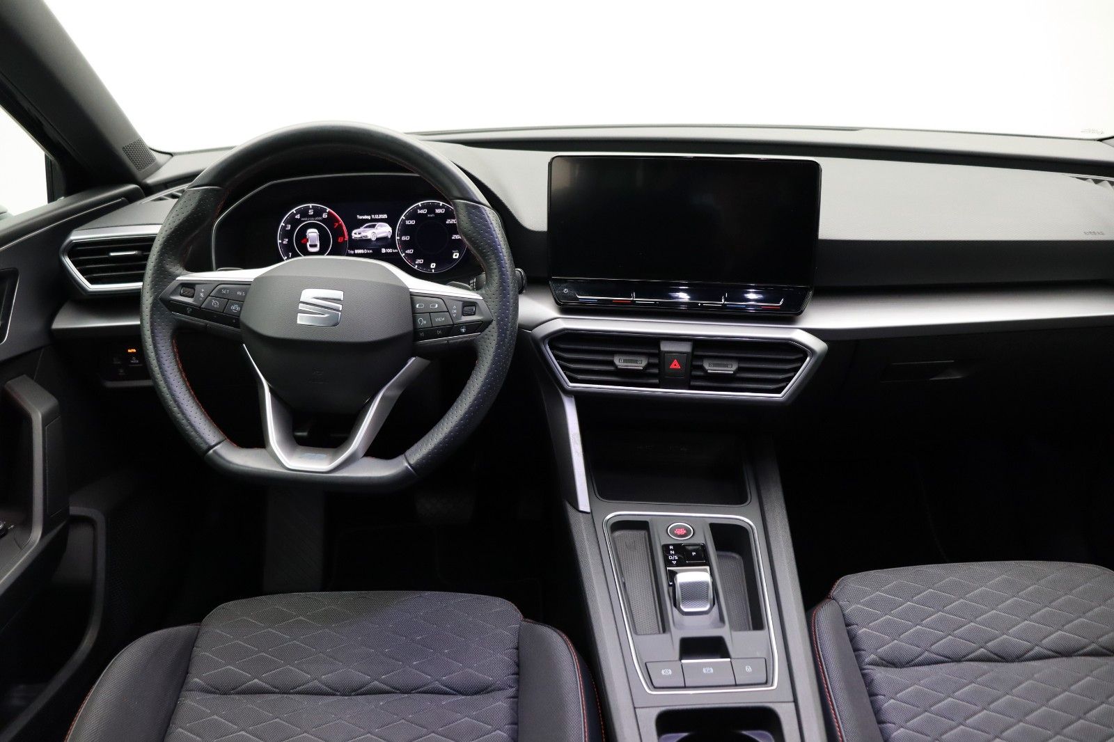 Fahrzeugabbildung SEAT Leon Sportstourer 1.5 FR