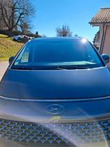 Hyundai STARIA 2.2 CRDi Signature 7-Sitzer Auto 4WD ... - Hyundai STARIA von privat