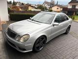Mercedes-Benz Mercedes E500 - Mercedes-Benz E 500 mit LPG-Antrieb