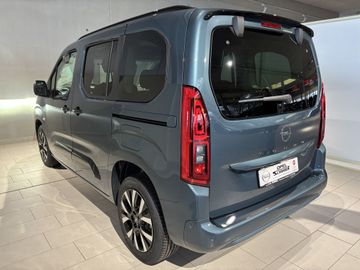 Fotografie des Opel Combo Electric E 50kWh GS