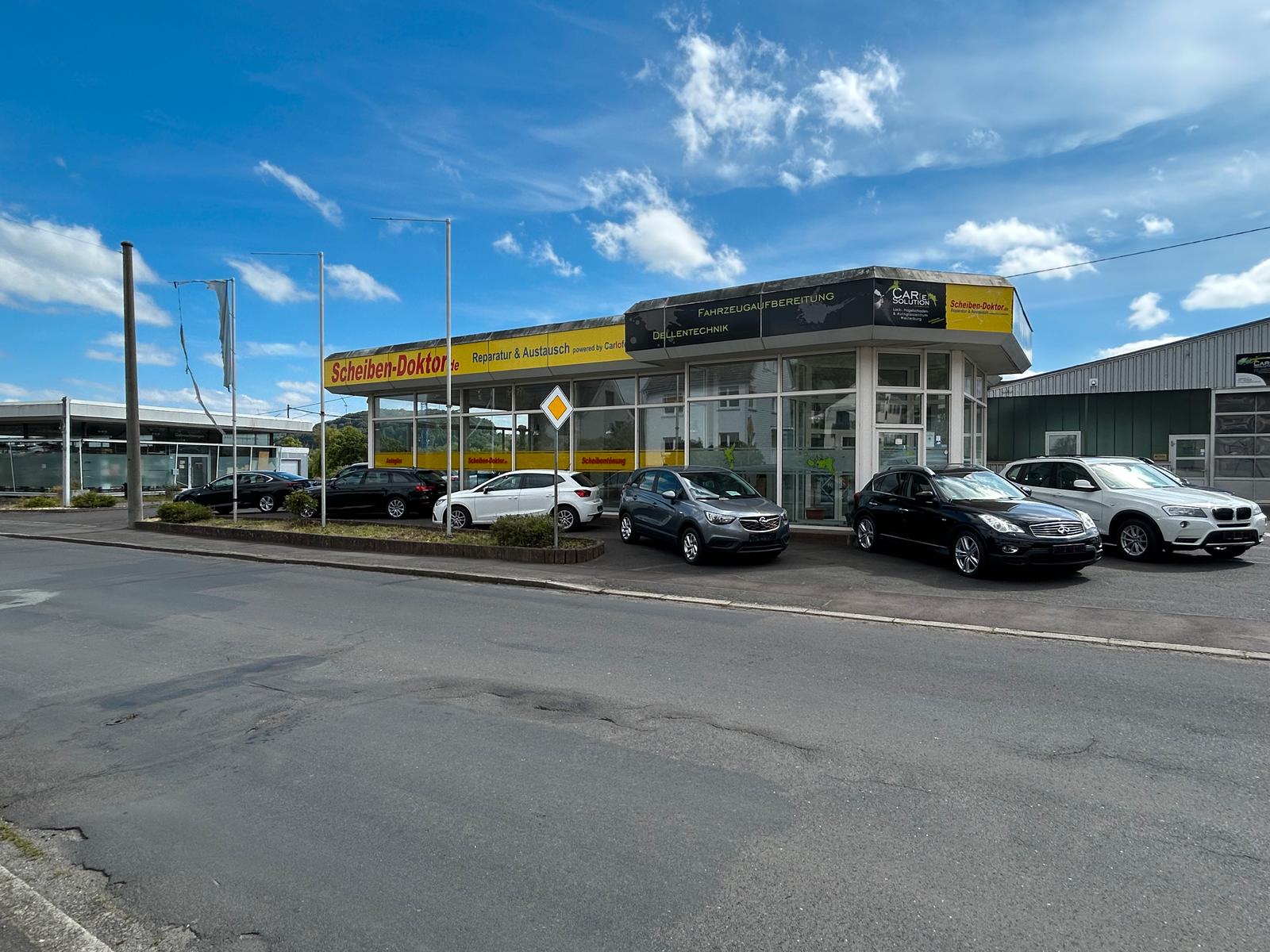 showroom-image-bottom