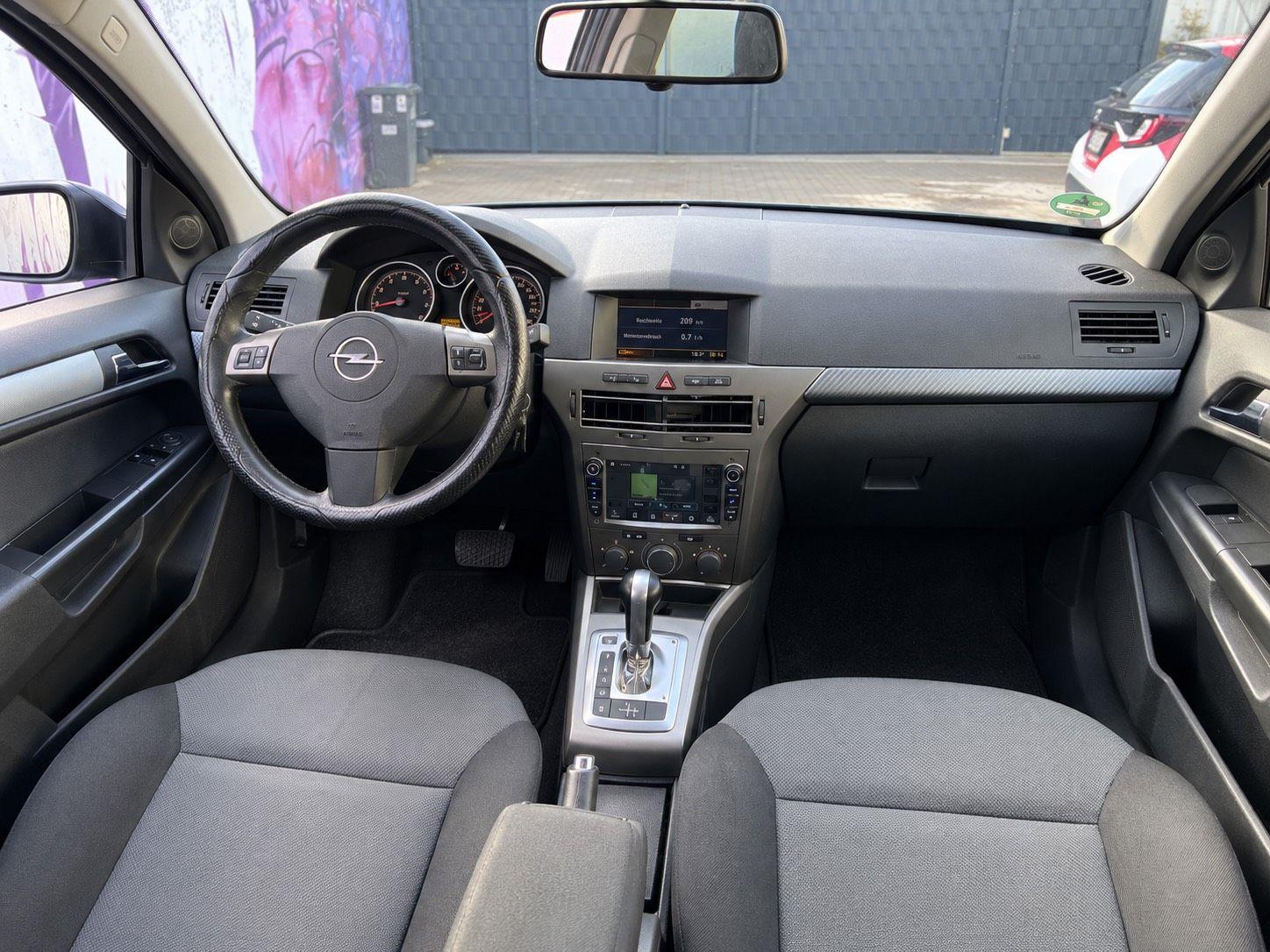 Opel Astra 2006 — engine 105 HP (77kW)