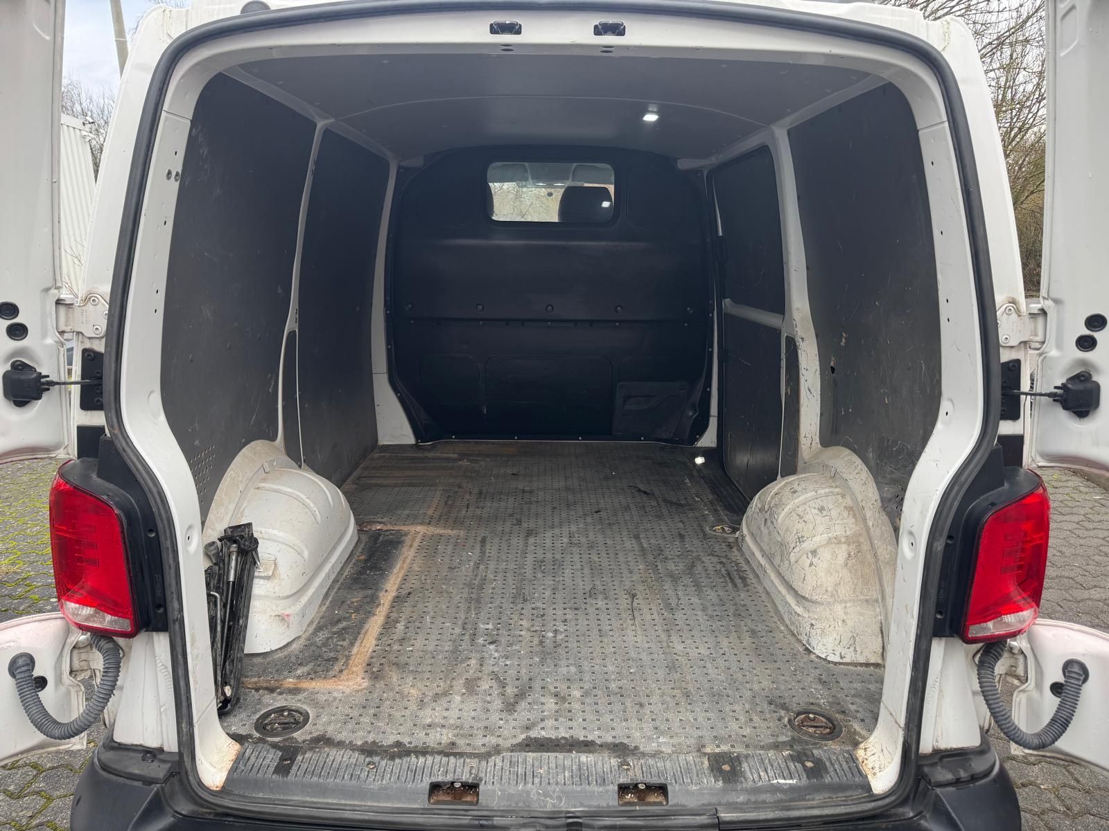 Fahrzeugabbildung Volkswagen T6.1 Transporter Bluetooth+Klima