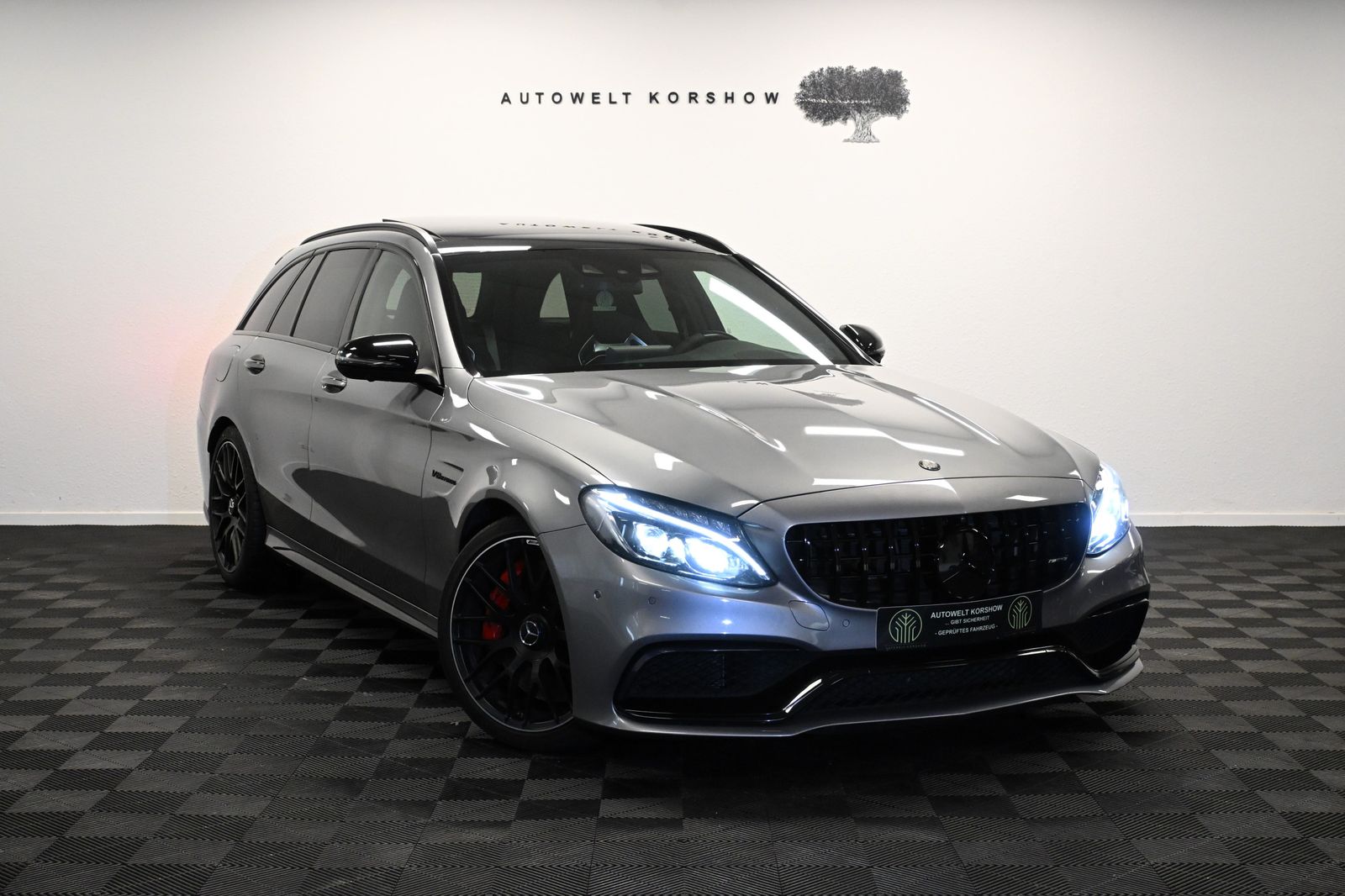MERCEDES-BENZ C 63 AMG S T AMG*BURMESTER*PERF. AGA*PANO*KAMERA