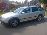 Skoda Octavia Scout 4x4 exklusiv Reifen, s... - Skoda Octavia aus 2007: Scout