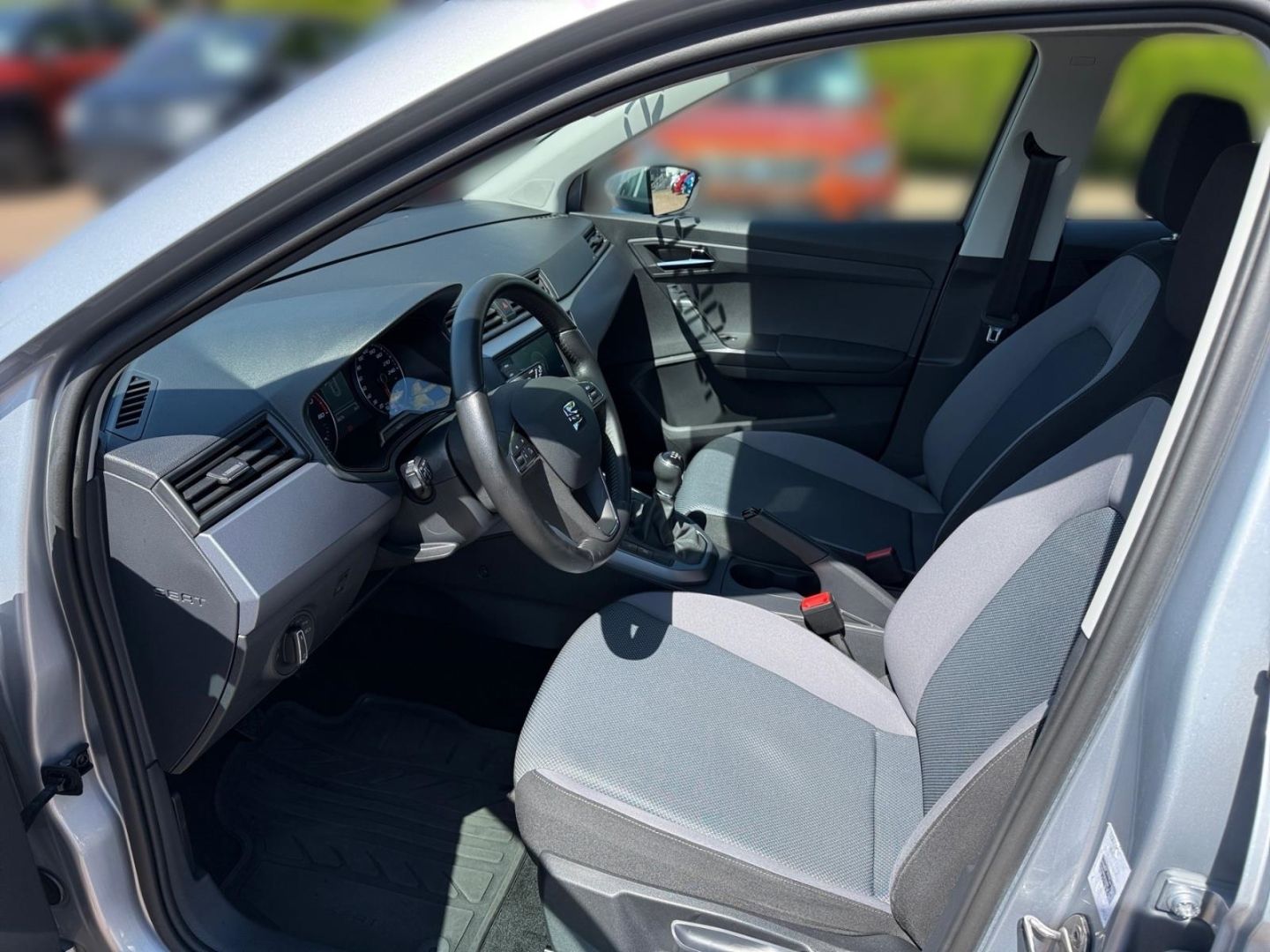 Fahrzeugabbildung SEAT Arona 1.0 TSI Style Sitzheizung Allwetterreifen