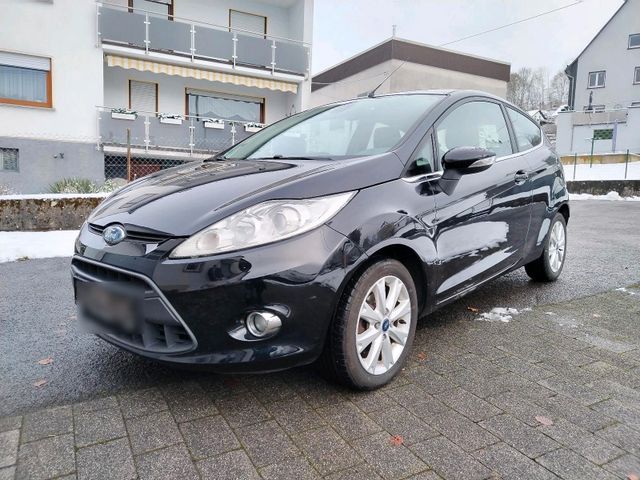 Ford Biete ein Ford Fiesta 1.25 82 PS titanium ...