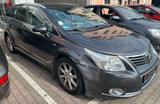 Toyota Avensis Combi Executive 2.2 Automatik - Toyota Avensis mit Diesel-Antrieb: Kombi, Automatik