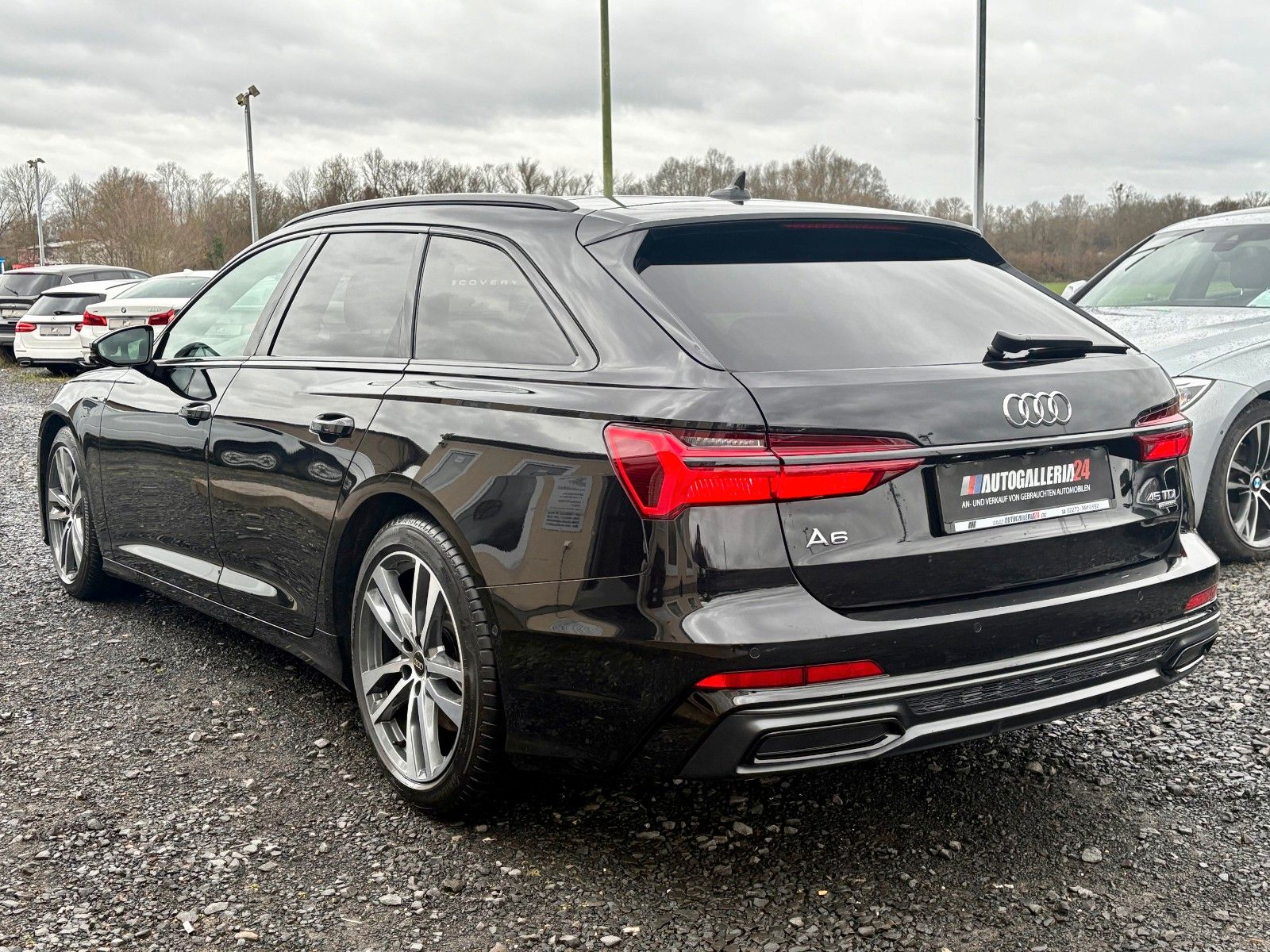 Fahrzeugabbildung Audi A6 Avant 45 TDI quattro S LINE SPORT PLUS LED PA