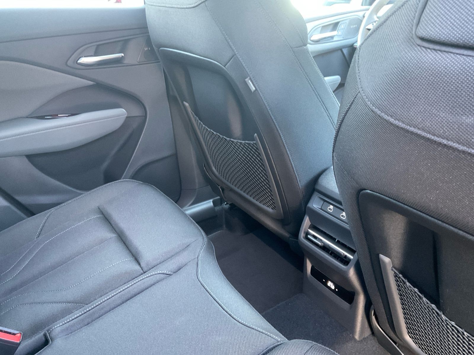 Audi Q3 SUV e-hybrid 2x S line MATRIX AHK HUD SONOS foto 23