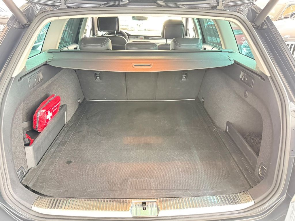 VW Passat Variant - Bild 7