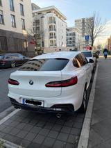 BMW X4 xDrive20d AT M Sport M Sport - BMW X4 von privat