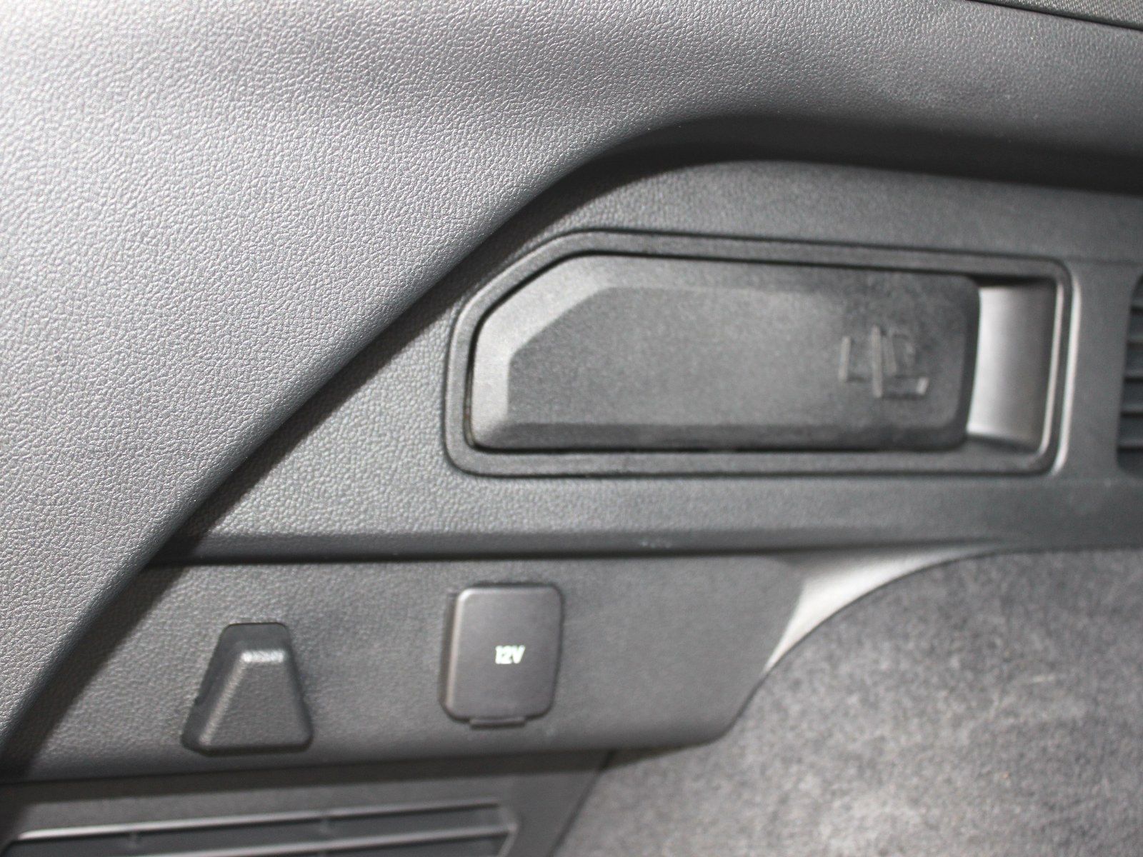 Fahrzeugabbildung Ford Kuga Plug-In Hybrid ST-Line X 2,5 Duratec