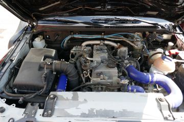 Fahrzeugabbildung Mitsubishi Pajero 3.2 DI-D Rallyeumbau mit Überrollkäfig