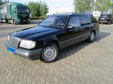Mercedes-Benz 220 - gebrauchte Mercedes-Benz 220 aus dem Jahr 1994