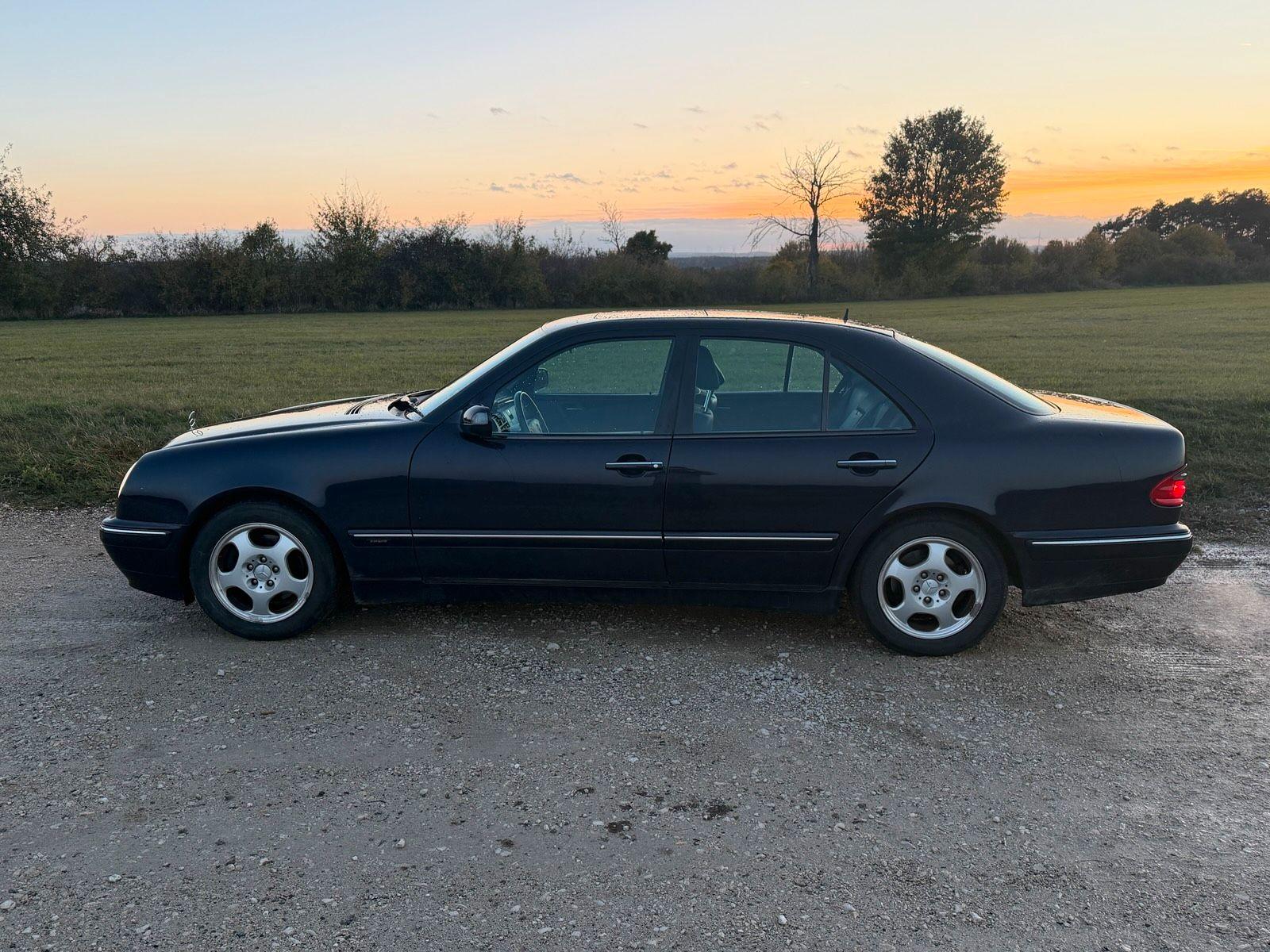 Mercedes-Benz E 280