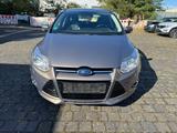 Ford Focus 1,6TDCi NAVI Leder VOLL