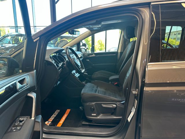 MYAUTOCENTER – Gebraucht- und Jahreswagen mit Werkstattservice in Pfaffenhofen Volkswagen Touran *7.SITZER*STANDHZ*MASSAGE*AHK*KEYLESS*