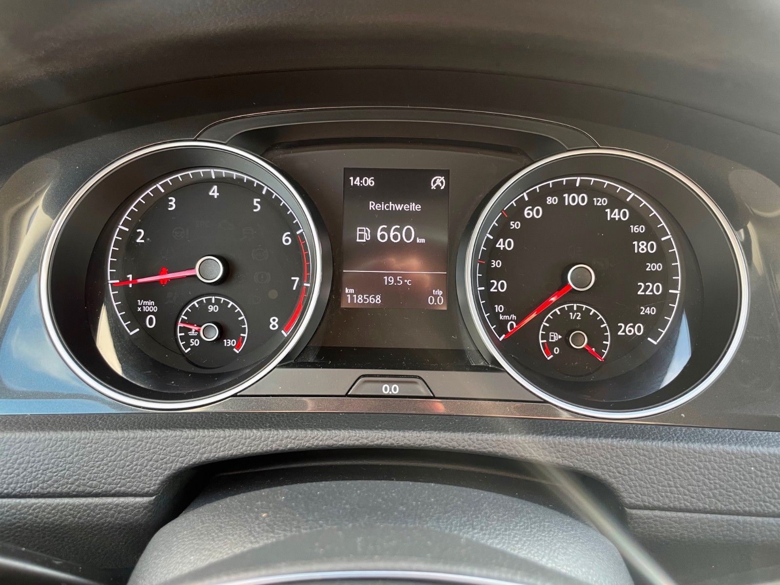 Fahrzeugabbildung Volkswagen Golf VII 1.0 TSI Lim. Trendline Klima 1.HAND SHZ