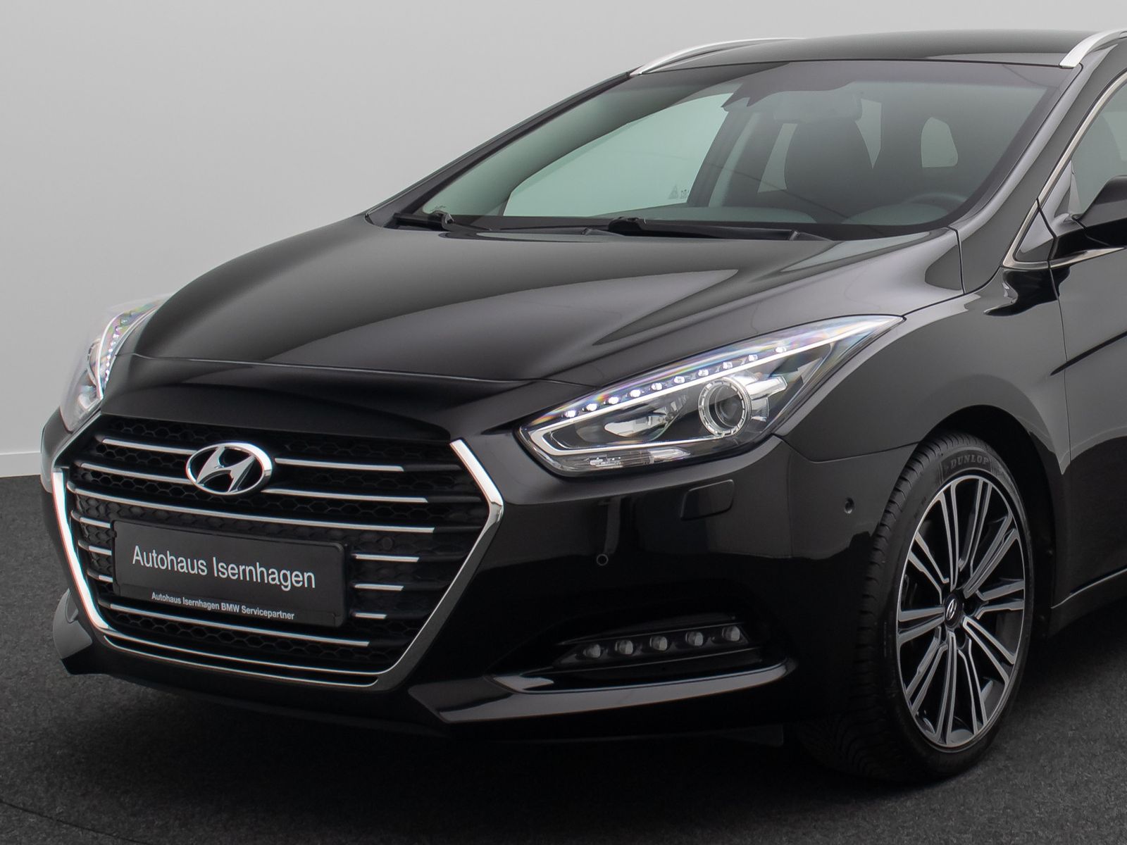 Fahrzeugabbildung Hyundai i40 Premium Kamera DAB Memory InfinitySound 18"