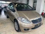 Mercedes-Benz A 160 CDI/82tkm/Autm./Klima/SHZ/PDC/AHK/Tempomat - Mercedes-Benz A 160 mit Diesel-Antrieb