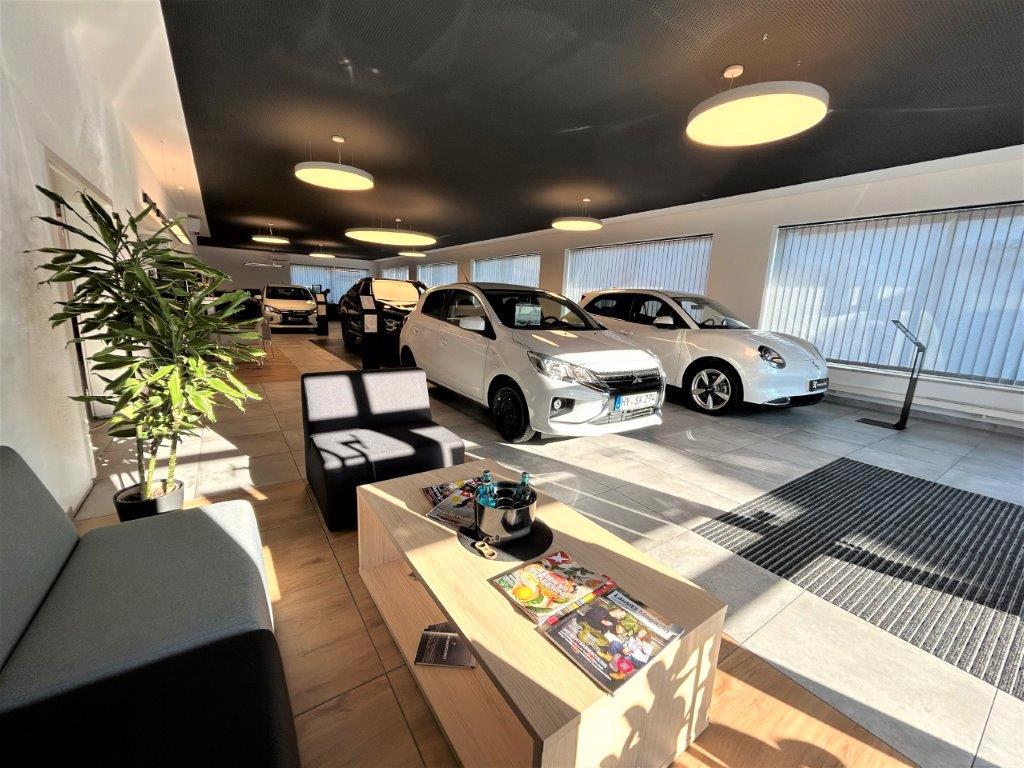 showroom-image-main