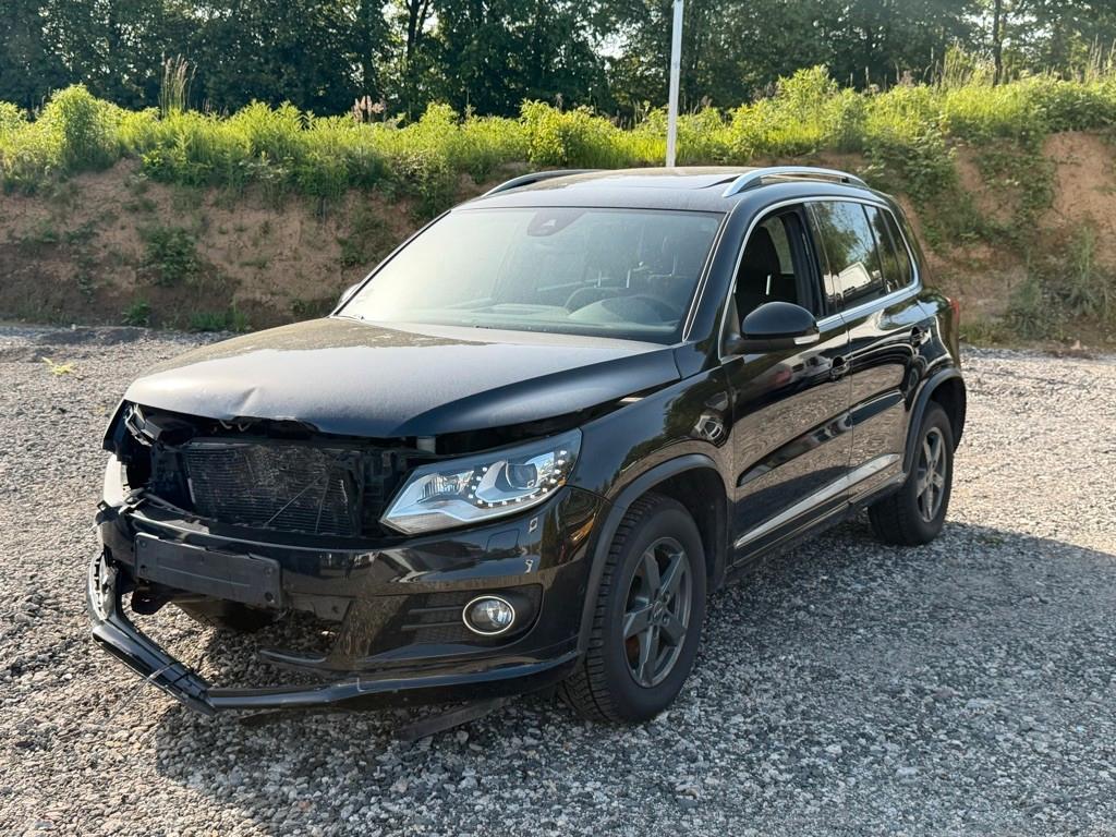 Volkswagen Tiguan Sport & Style BMT 4Motion | R - Line