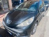 Peugeot 207 1.6 HDi 90CV 5p. XS - Peugeot 207 aus 2009 mit Diesel-Antrieb