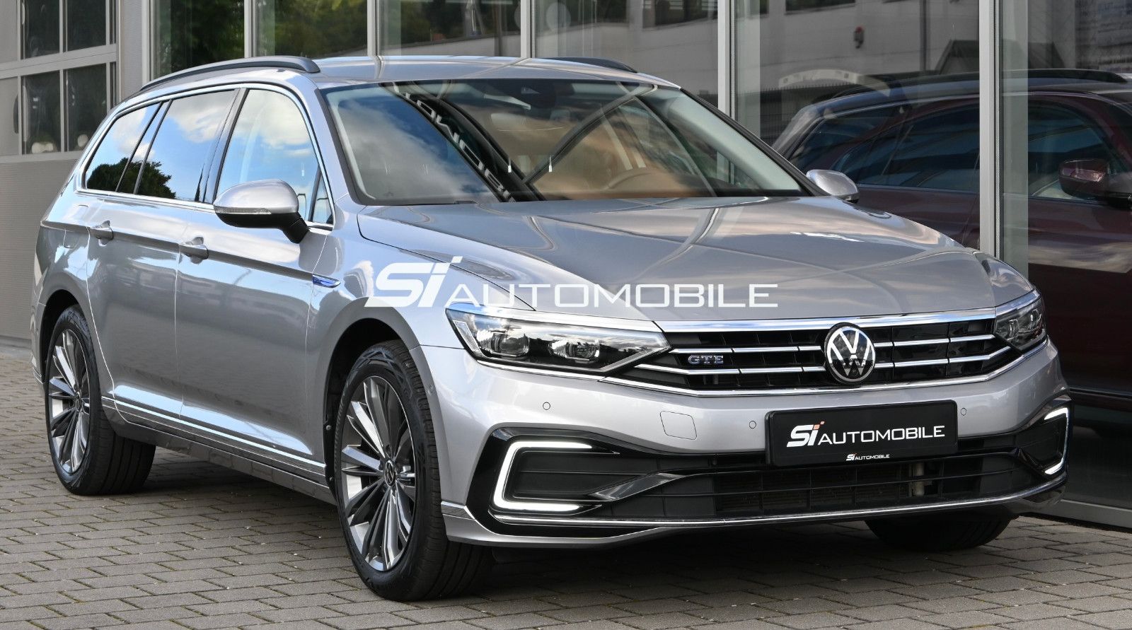 Fahrzeugabbildung Volkswagen Passat Variant 1.4 TSI DSG GTE °ACC°AHK°IQ°360°