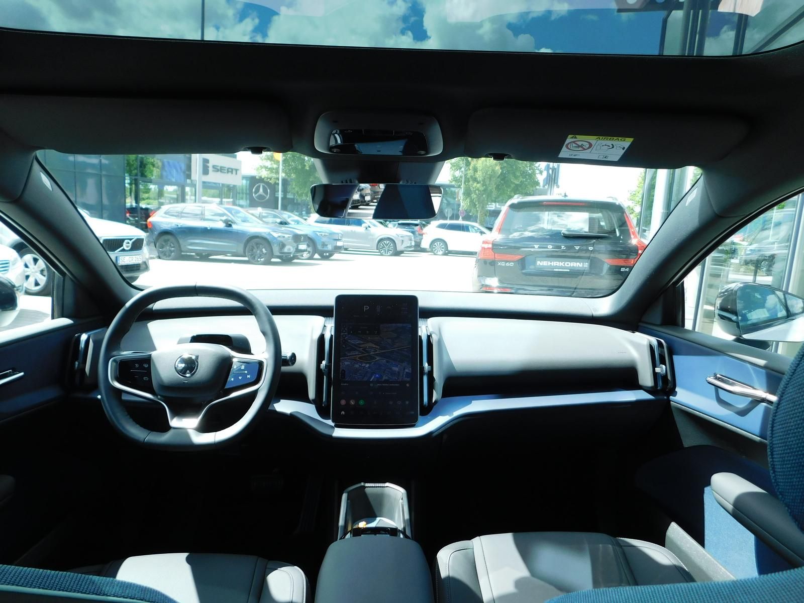 Fahrzeugabbildung Volvo EX30 Single Motor Extended Range Ultra