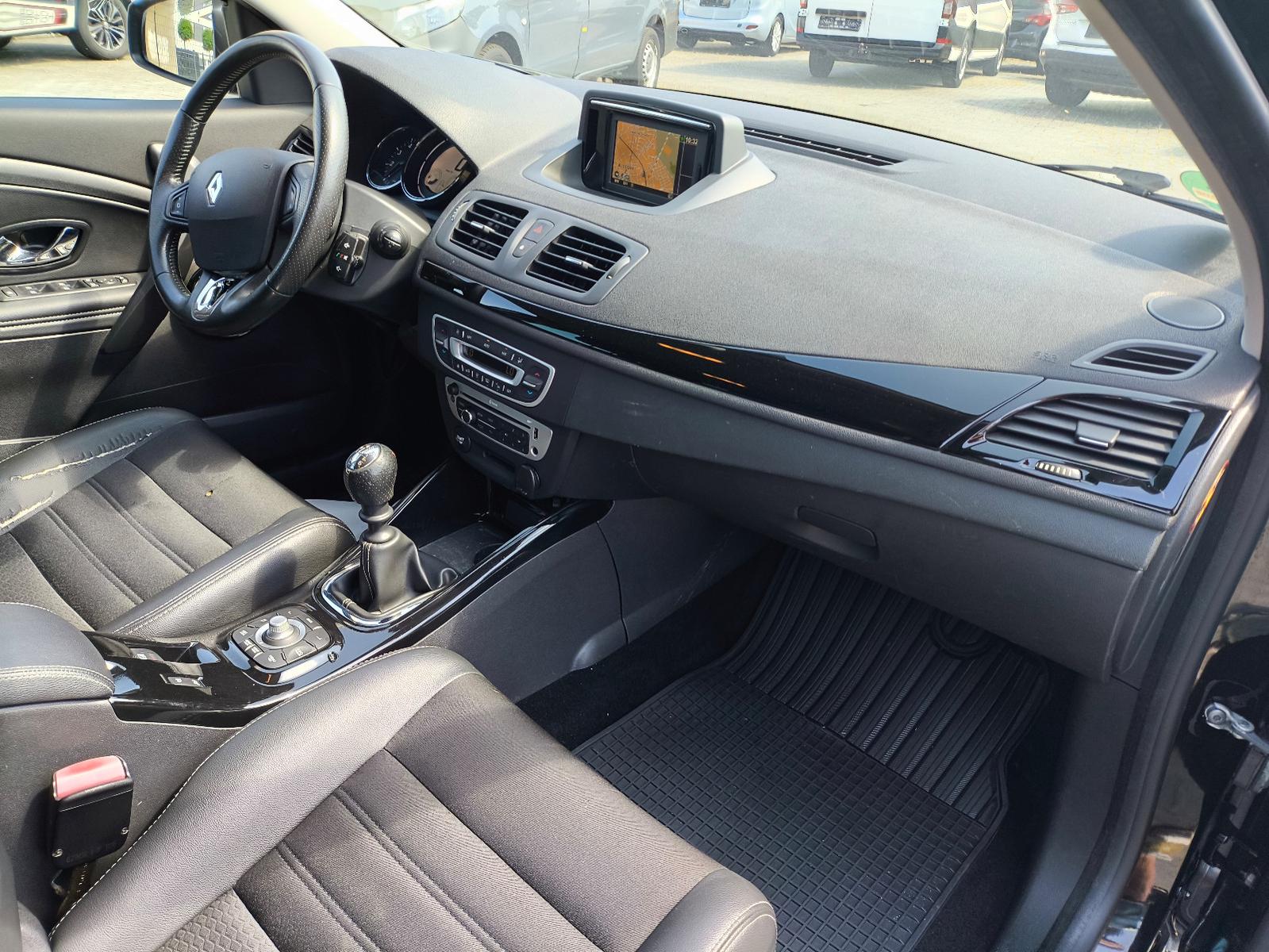 Renault Megane 2014 — photo 13