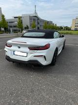 BMW M850i xDrive Cabrio Pr. Selection Garantie 08/26 - BMW M850 von privat