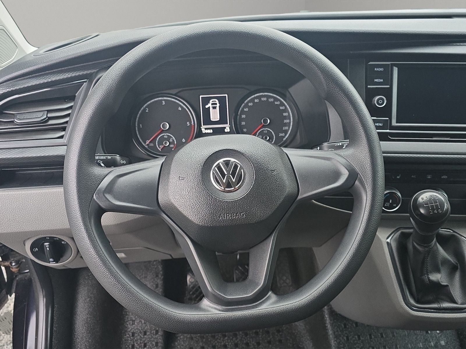 Fahrzeugabbildung Volkswagen T6 Transporter Kombi Lang 9-Sitze Tempomat SHZ