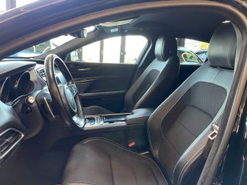 Jaguar XE R-Sport *BI-XENON*KAM*NAVI*TOUCH*LED*