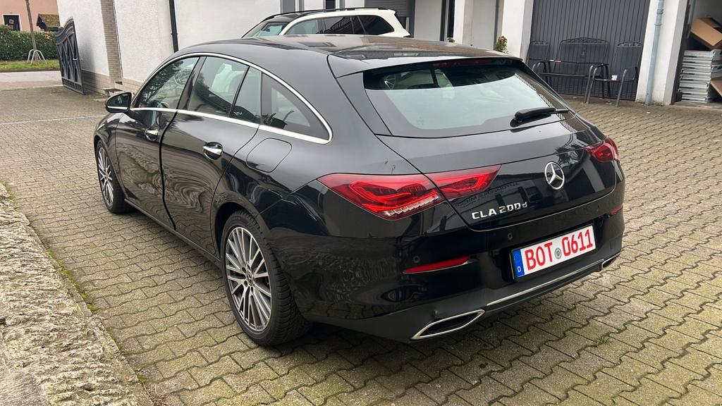 Mercedes-Benz CLA 220 Shooting Brake