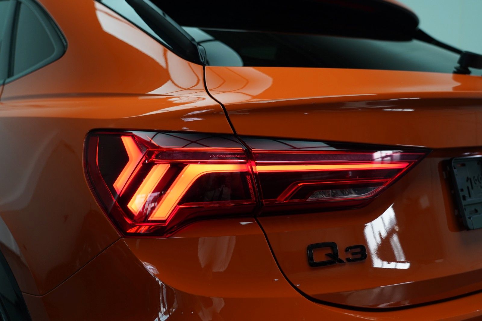 Audi Q3 Sportback 35TDI S line PANO MATRIX ESITZE KAM foto 10