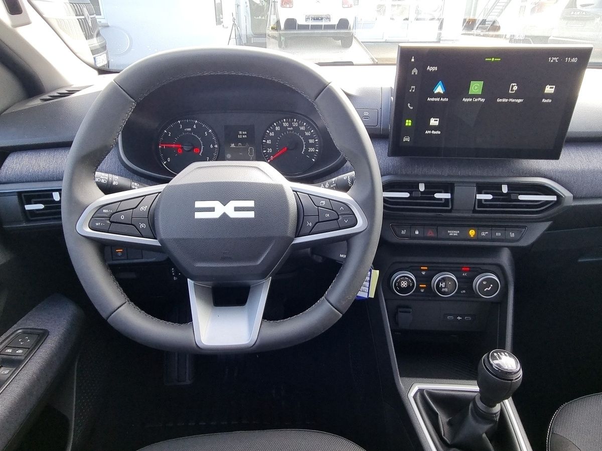 Fahrzeugabbildung Dacia Sandero Expression TCe 100