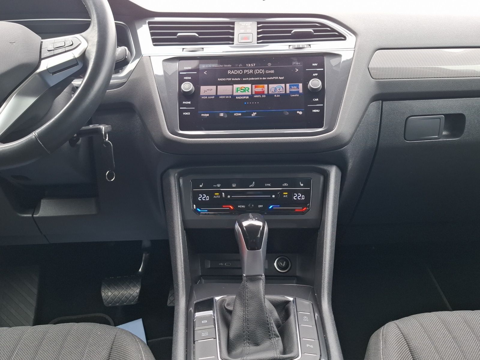 Fahrzeugabbildung Volkswagen Tiguan Allspace TDI Life DSG  7-Si LED AHK Navi