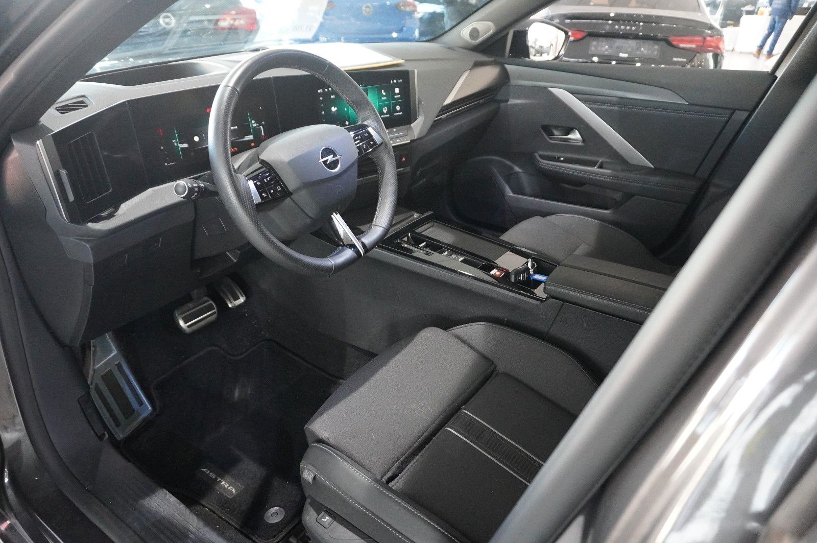 Fahrzeugabbildung Opel Astra L ST 1.5D GS LINE NAVI/LED/360°/SH/DAB/AHK