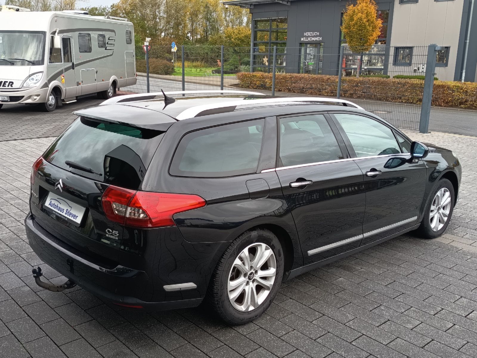 Fahrzeugabbildung Citroën C5 Tourer Exclusive NAVI KLIMAAUTO LEDER AHK SHZ